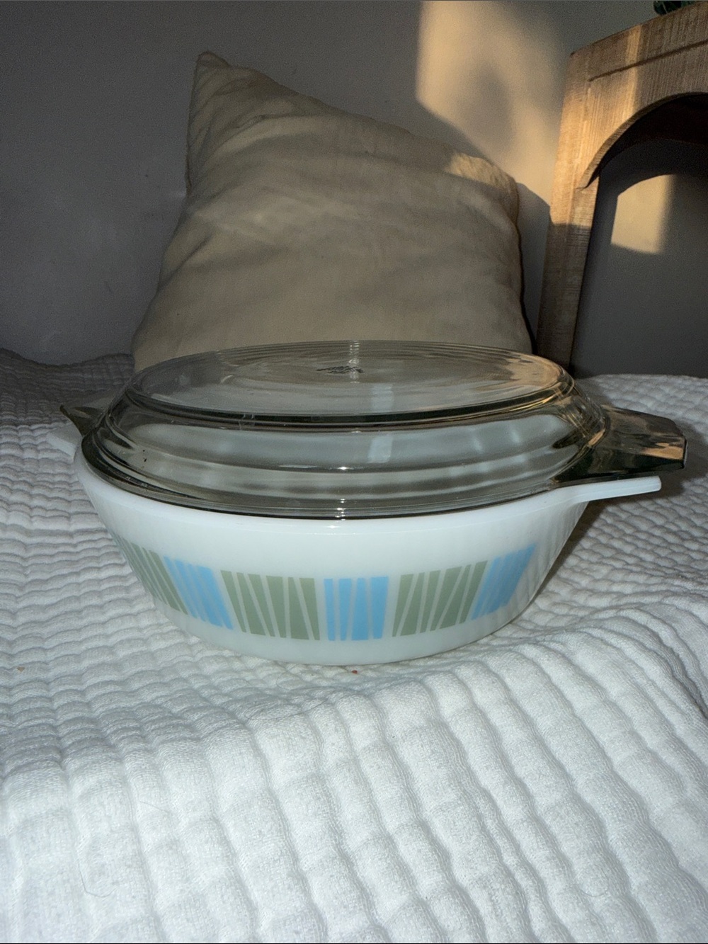 vintage JAJ Pyrex Matchmaker casserole dish white milk glass w lid 513 rare
